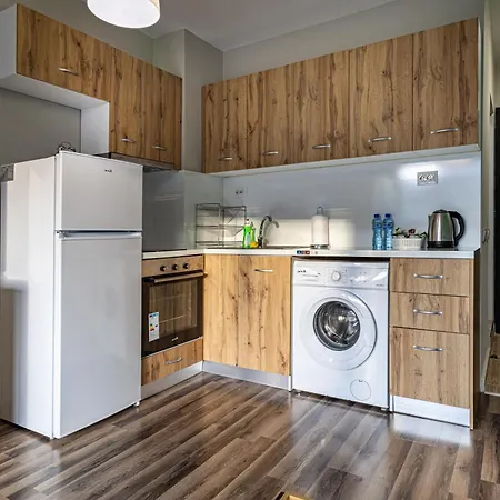 Student With Mountain View Balcony And Underground Parking 1
