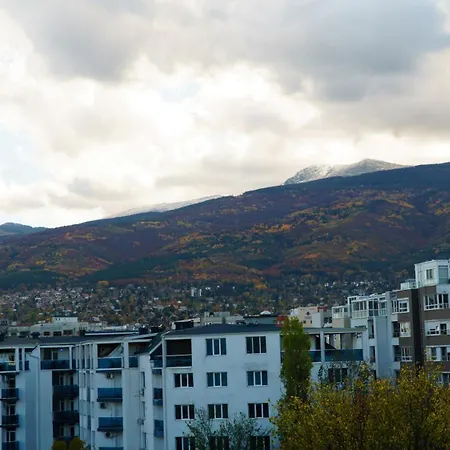 Student With Mountain View Balcony And Underground Parking 1 Szófia